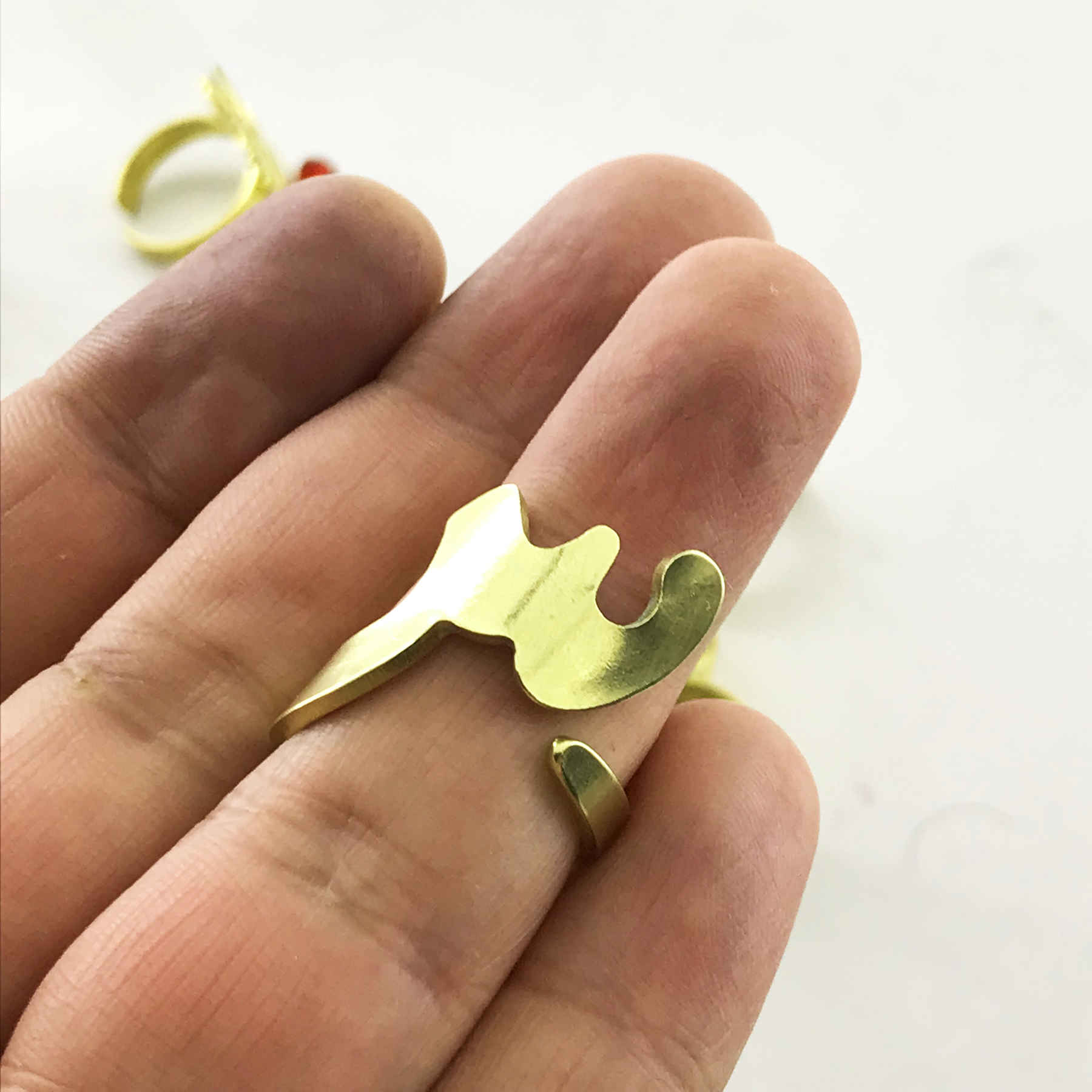 خاتم الختم النحاسي الإيراني للنساء بتصميم حرف