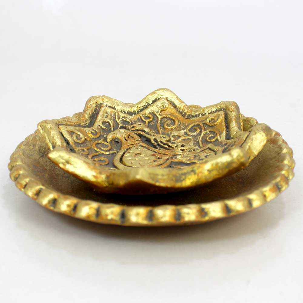 حامل بخور فخاري ذهبي مصنوع يدويًا – تصميم طائر