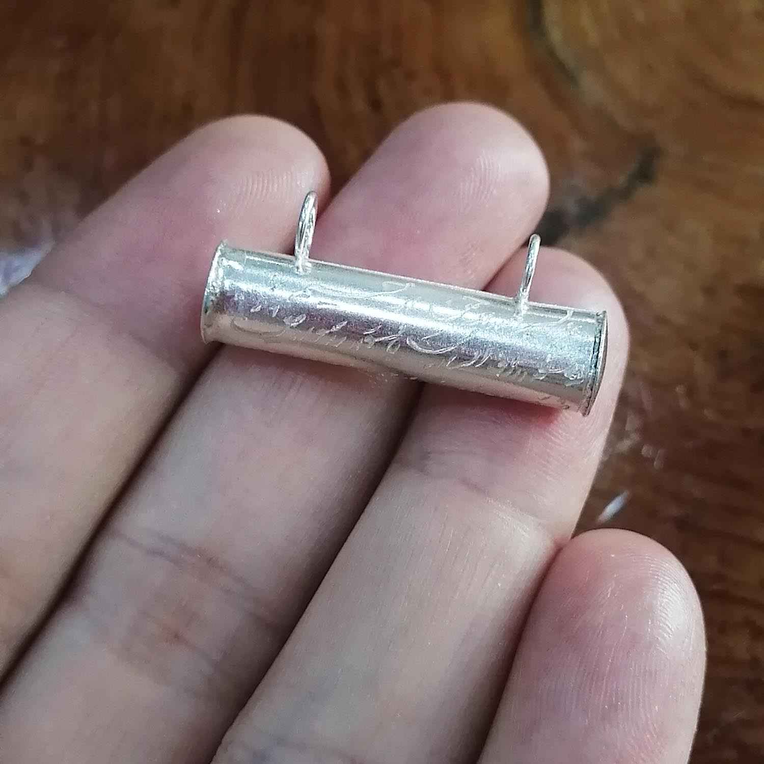 قلادة فضية إسلامية مزينة بحرز الإمام جواد للمسلمين الشيعة