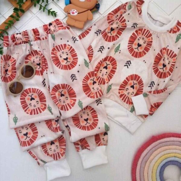 طقم سويت شيرت وسروال للأطفال بتصميم أسد