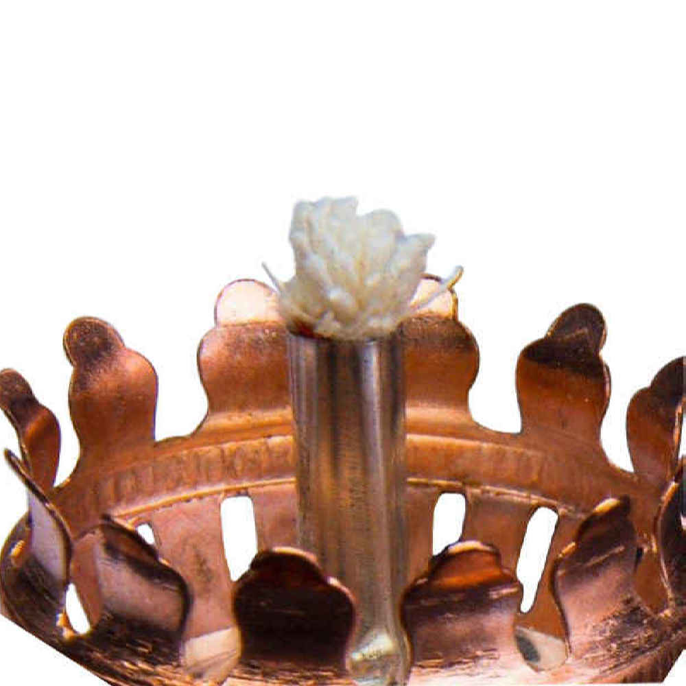 مصباح كيروسين إيراني بقاعدة نحاسية بتصميم شاه عباسي