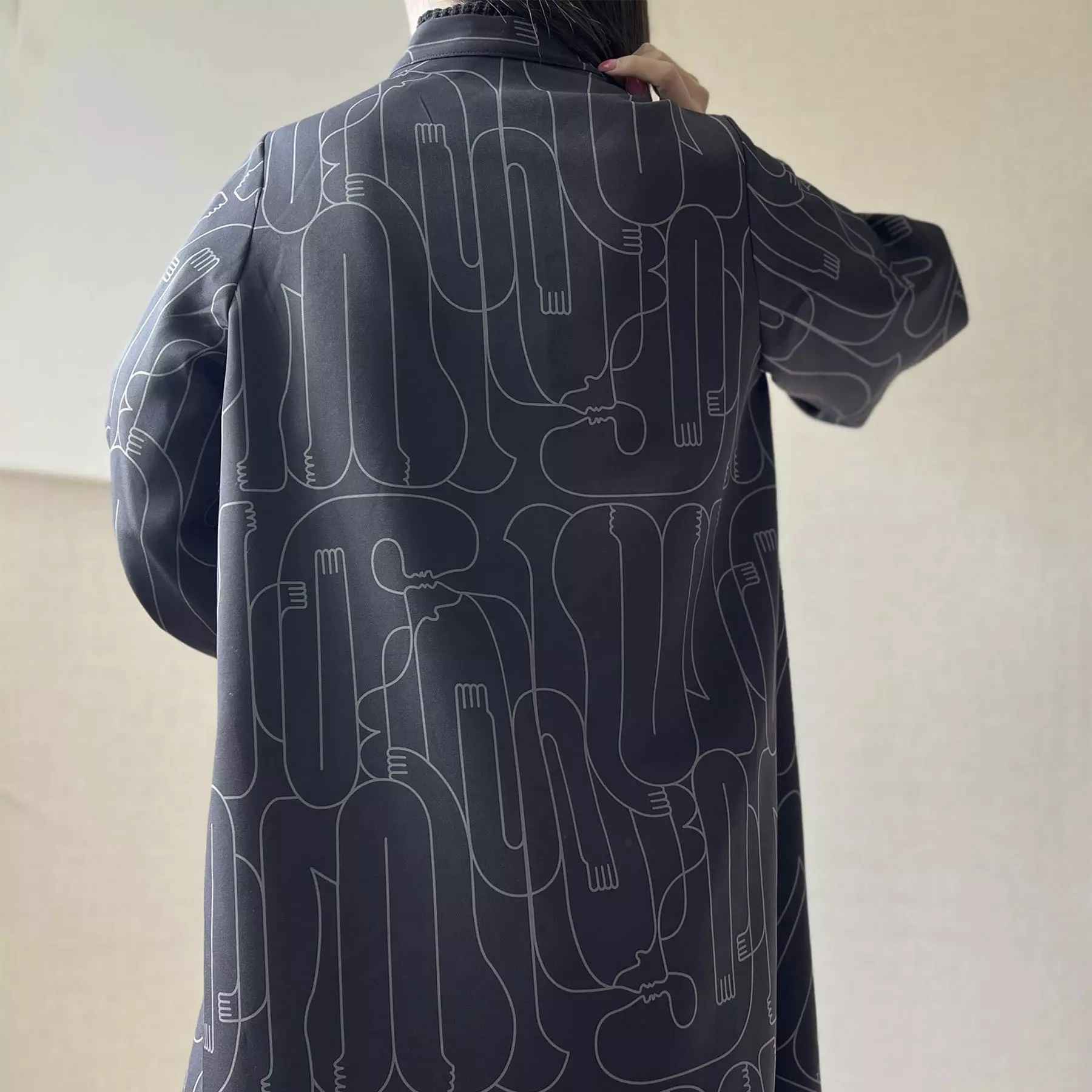 مانتو إيراني بقماش كريب أسود مزدوج الجوانب للنساء