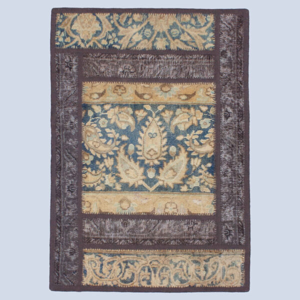 سجادة مرقعة إيرانية قديمة محبوكة يدويًا بنمط كريمي هندسي