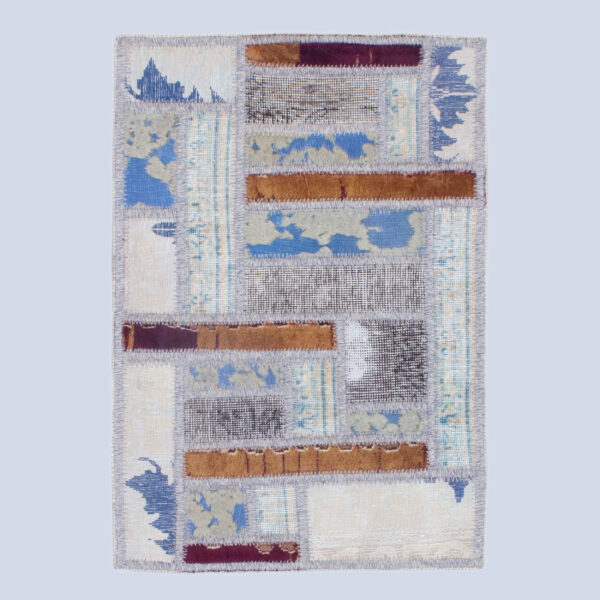 سجادة مرقعة إيرانية محبوكة يدويًا بنمط أبيض