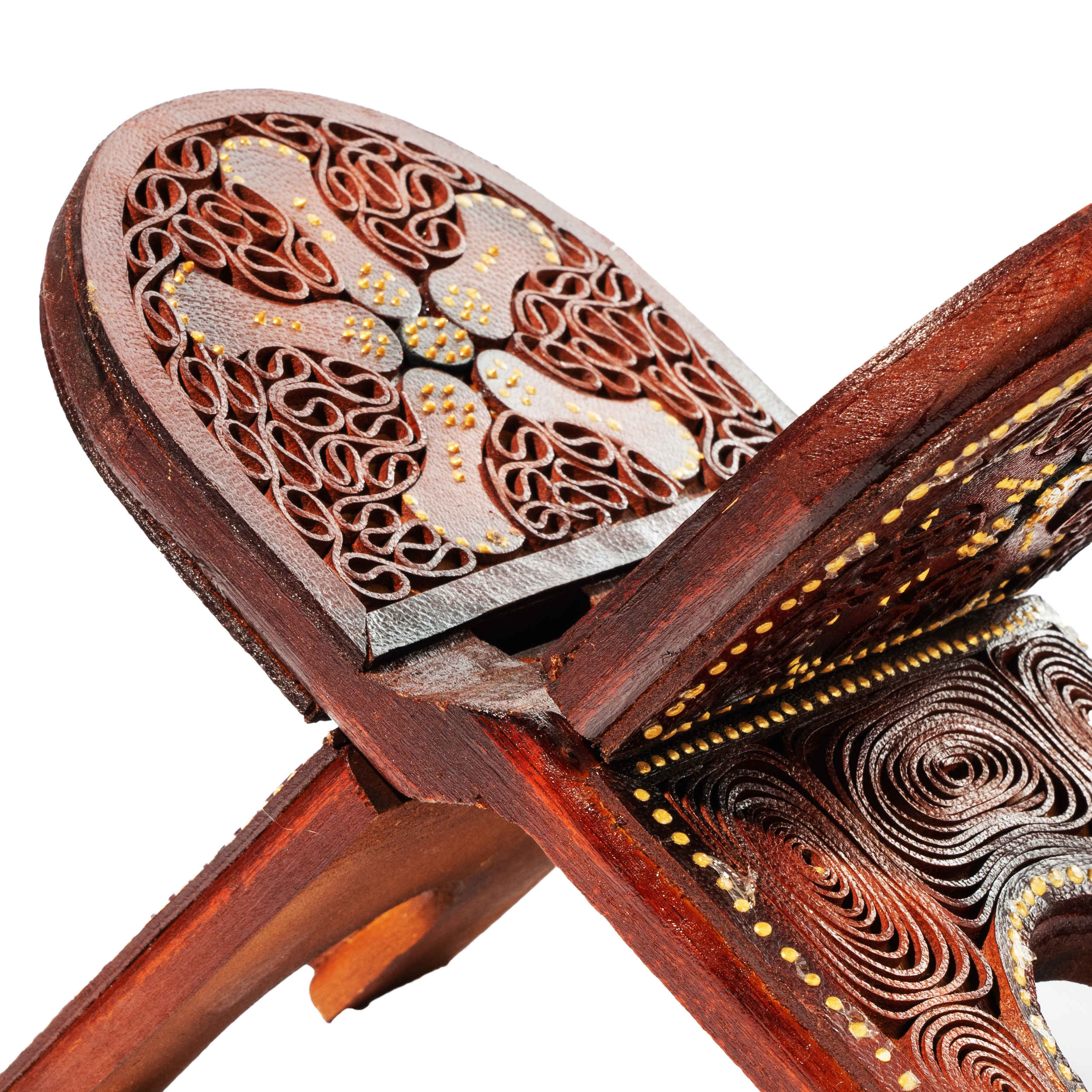 رَحْل خشبي قابل للطي للقرآن مع جلد جمل