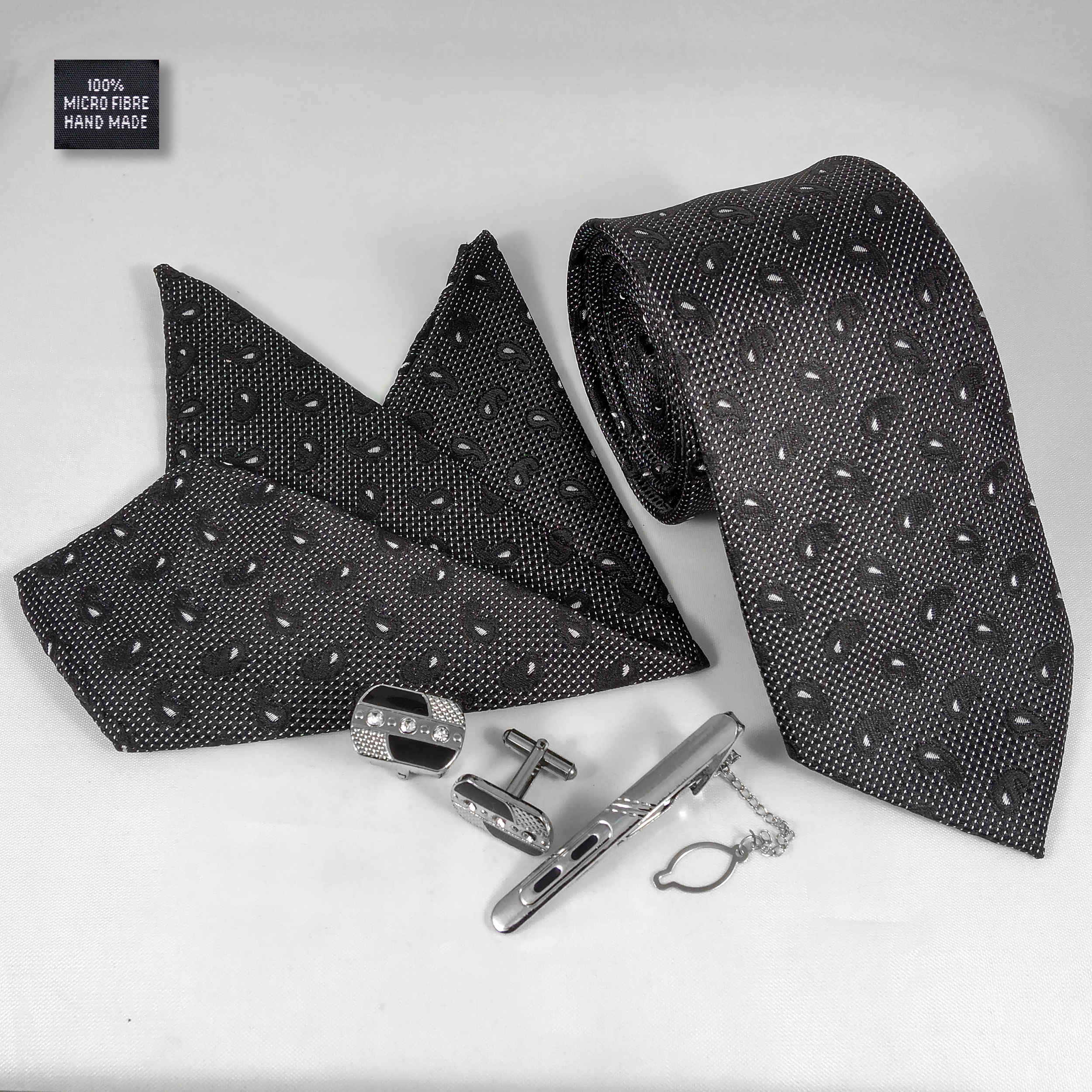 مجموعة إكسسوارات رجالية من رباط العنق والمنديل والأزرار – فاخرة أسود