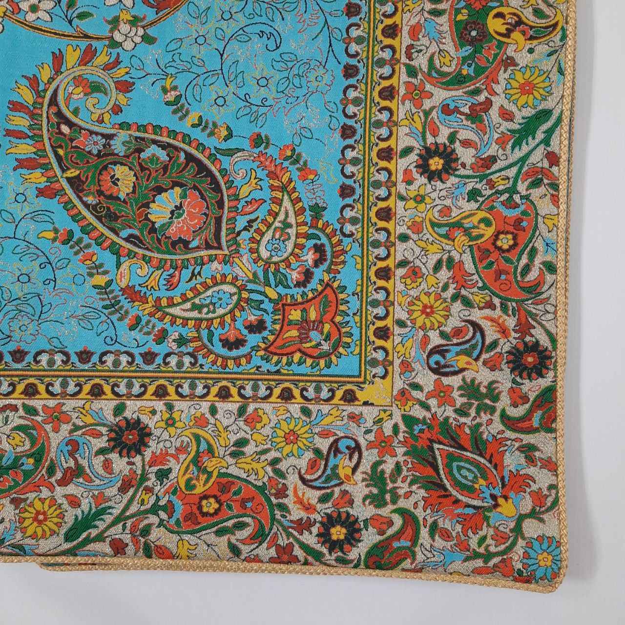 غطاء طاولة تيرمه فاخر بنقشة البازلي الإيراني فرهاني