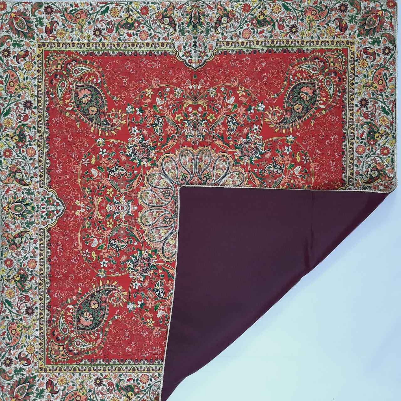 غطاء طاولة تيرمه فاخر بنقشة البازلي الإيراني فرهاني II