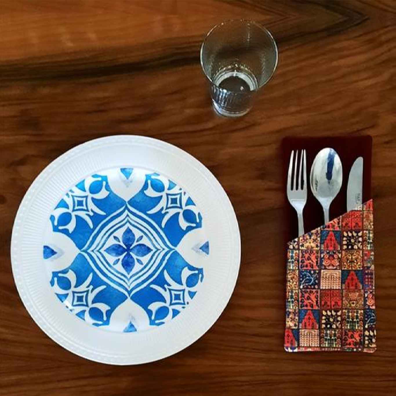 حقيبة أدوات المائدة من المخمل بالخط الفارسي – تصميم أصفر أنيق