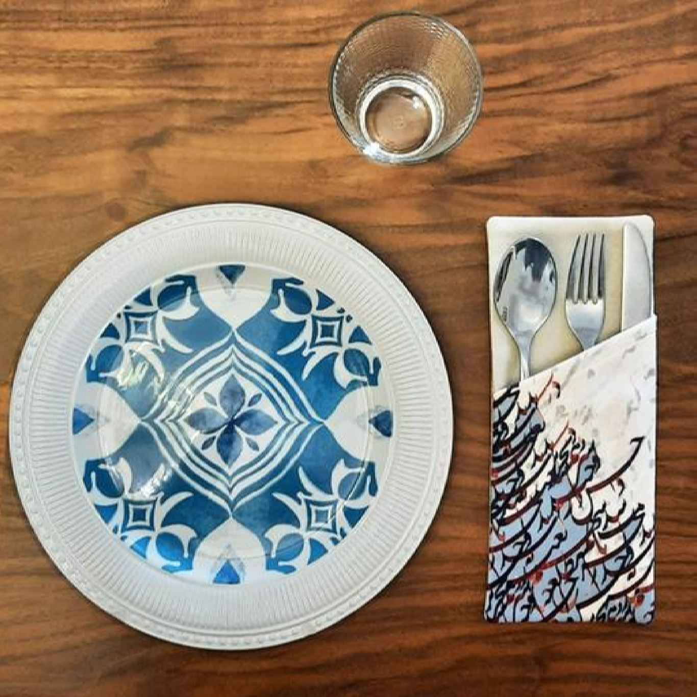 حقيبة أدوات المائدة من المخمل بتصميم زهور – أسلوب أزرق أنيق