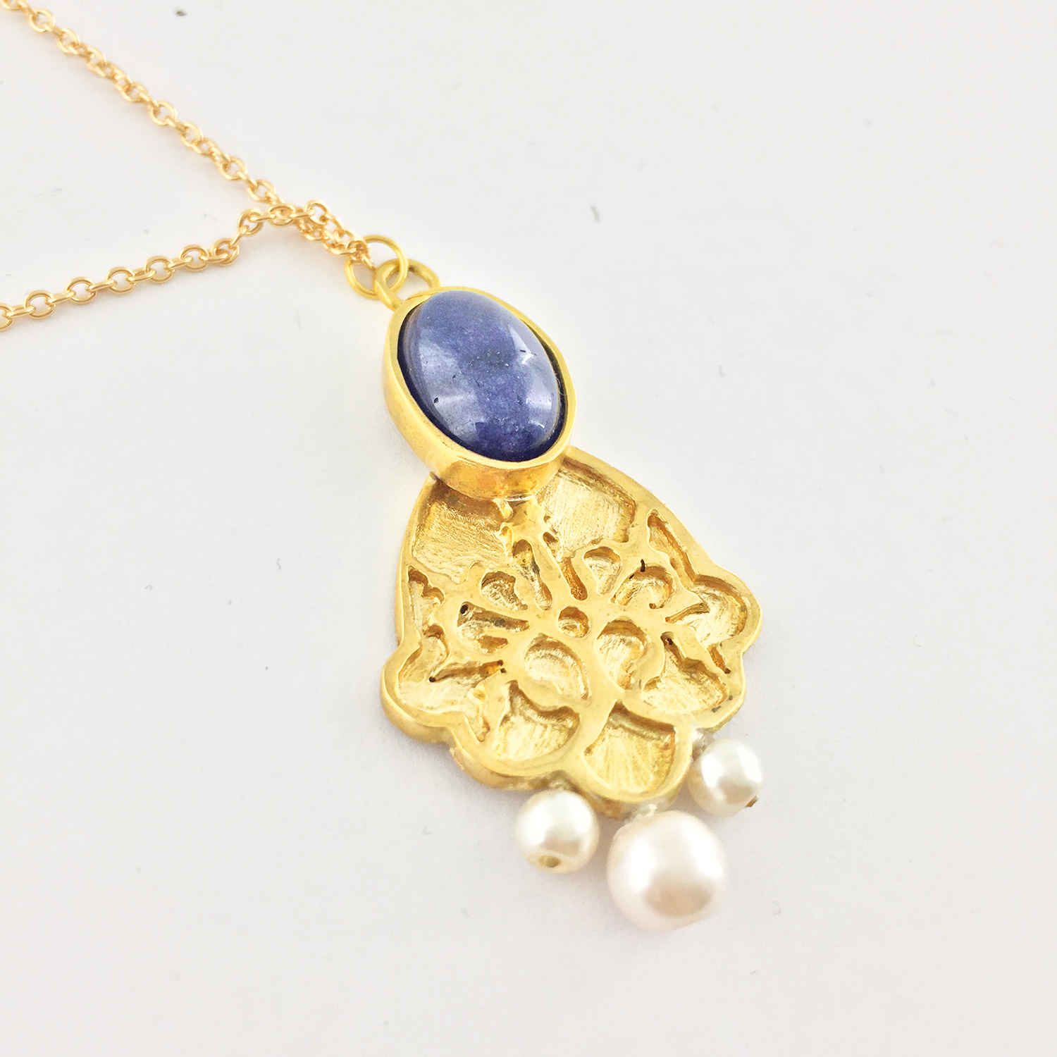 قلادة نحاسية إيرانية بتصميم تقليدي للنساء – لابيس لازولي