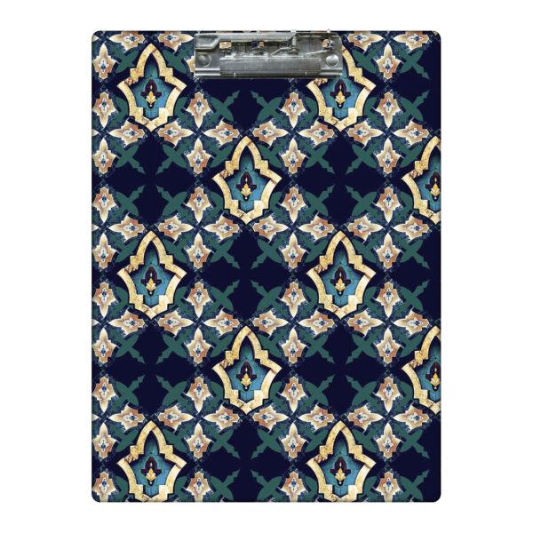 لوحة خشبية بطبعة تقليدية للمهام اليومية