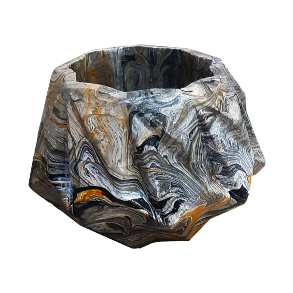 مزهرية خرسانية مربعة مصنوعة يدويًا بتقنية الراتنج هيدرو ديب باللون الرمادي