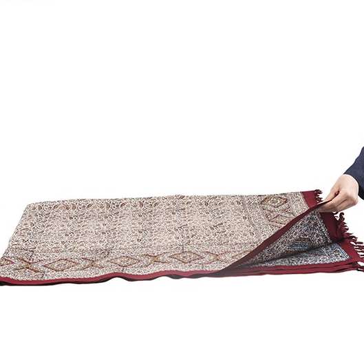 مفرش الطاولة الإيراني: طباعة كلامكاري التقليدية في إصفهان أبتين