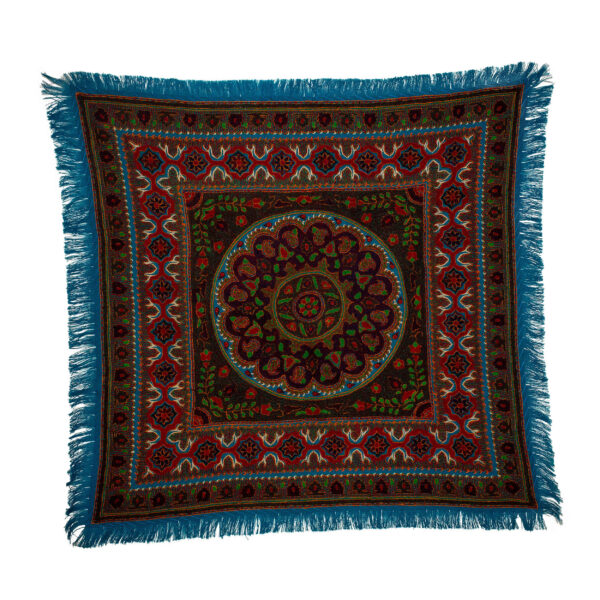 أناقة باته كرمان: سجادة طاولة مصنوعة يدويًا باللون أداك