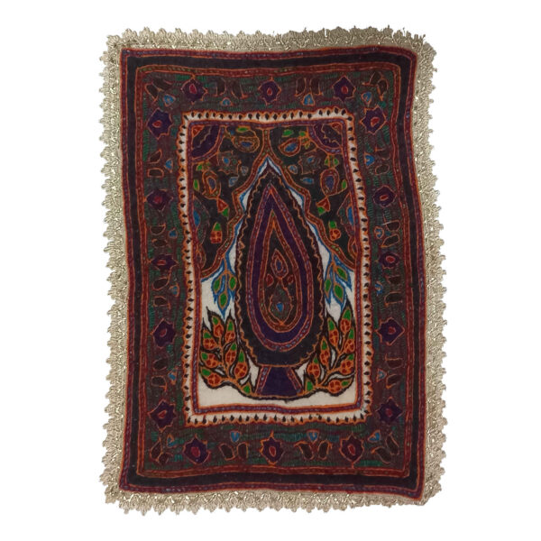 سجادة طاولة مصنوعة يدويًا بأناقة من باته كرمان، طراز سرو