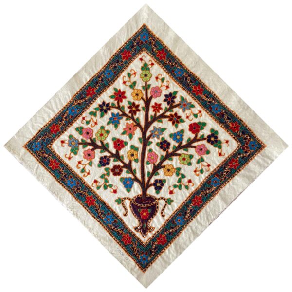 سجادة طاولة مصنوعة يدويًا بأناقة من باته كرمان، طراز شجرة الحياة