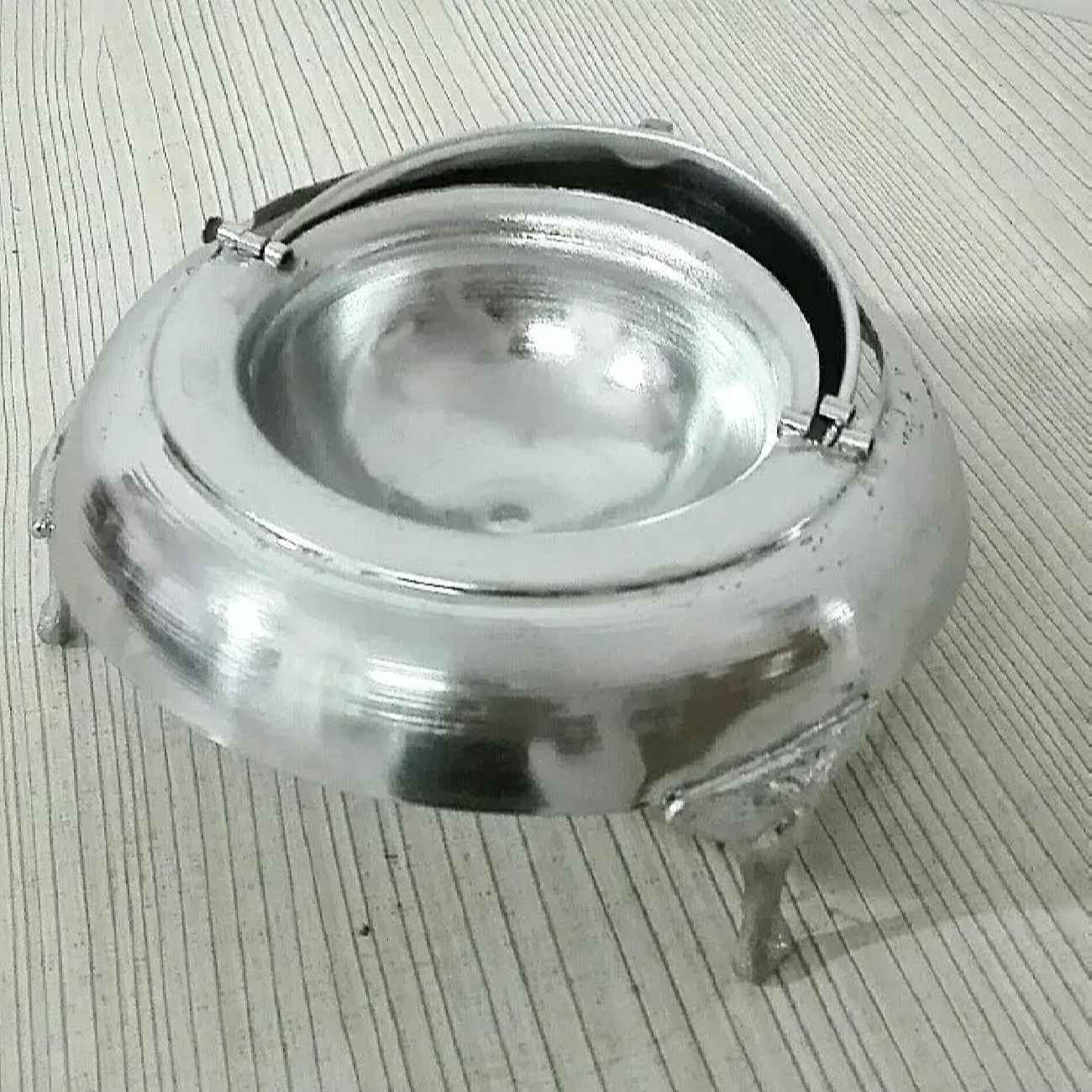 خادم كافيار إيراني بغطاء رول وقاعدة نحاسية فضية