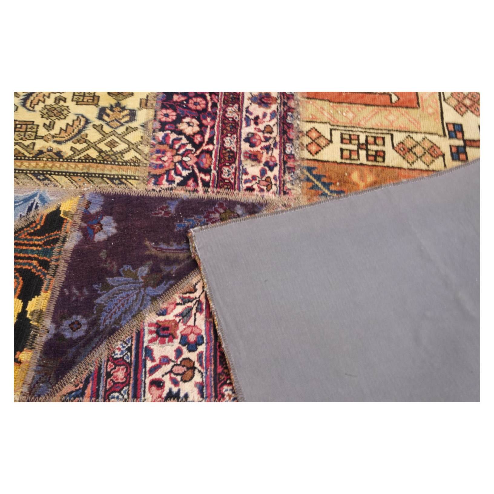 سجادة مرقعة إيرانية قديمة محبوكة يدويًا بنمط أحمر