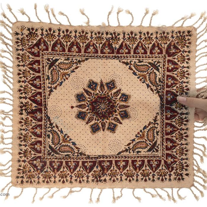 المفرش الإيراني: طباعة كلامكاري التقليدية في إصفهان دوريس