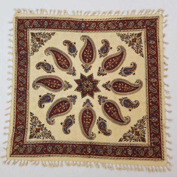 مفرش الطاولة الإيراني: طباعة كلامكاري التقليدية في إصفهان مانيل