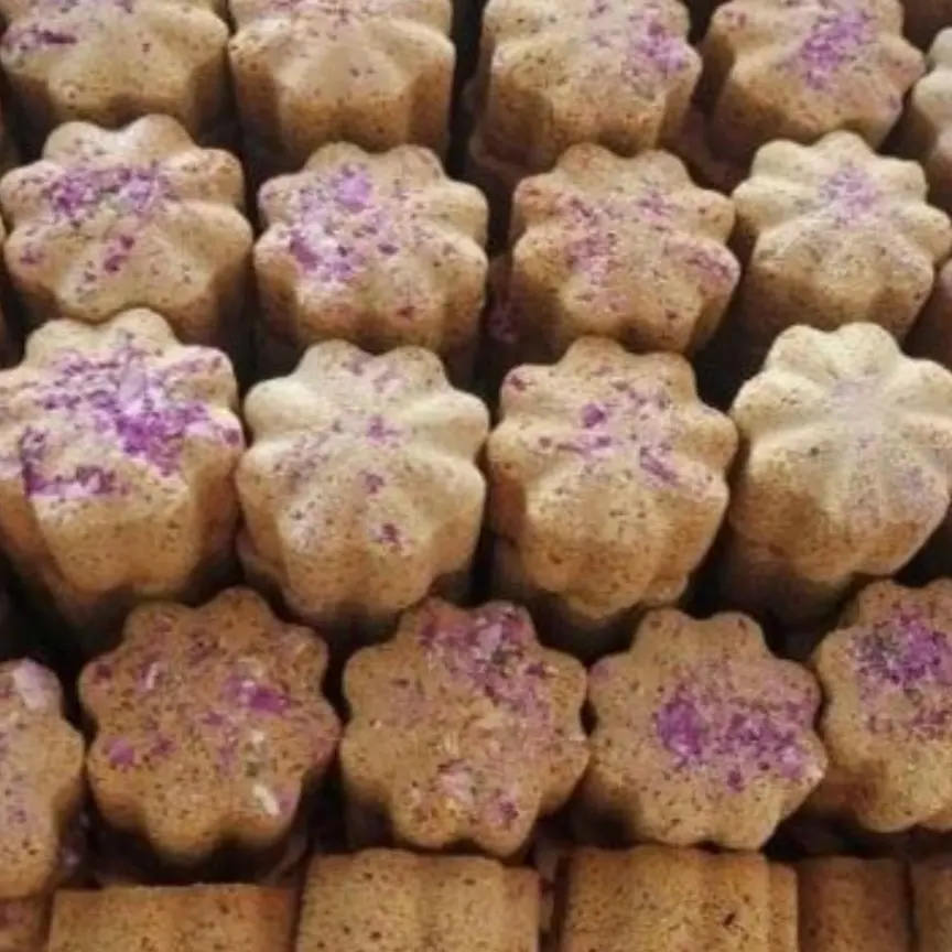 مكعبات التمر الأحمر العناب بديل السكر الطبيعي مع بتلات الورد الدمشقي 750 جرام