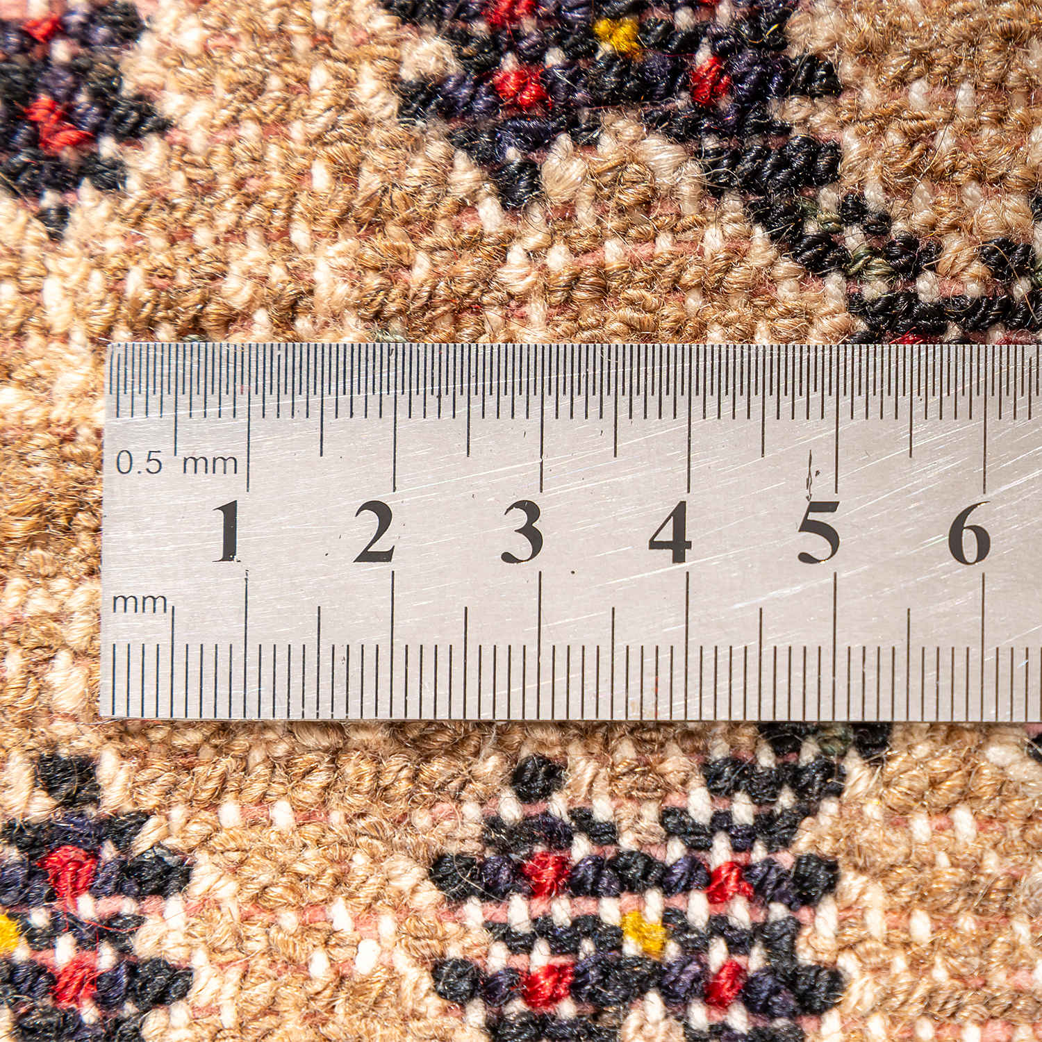 سجادة جريئة إيرانية من الصوف أصلية معقودة يدويًا – كرمانشاه