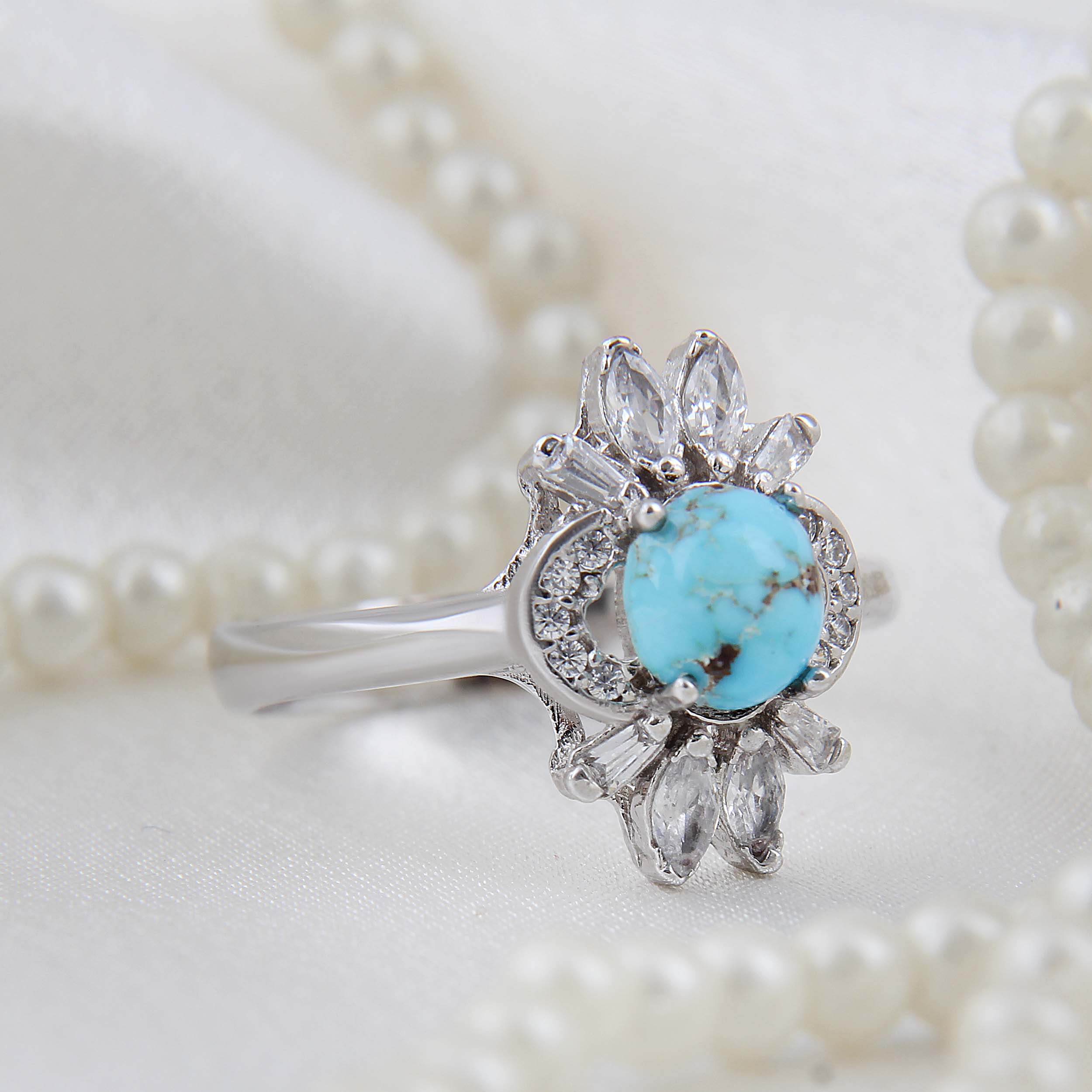 حلقة فضية يدوية مزينة بالفيروز الإيراني من نيشابور يدوي