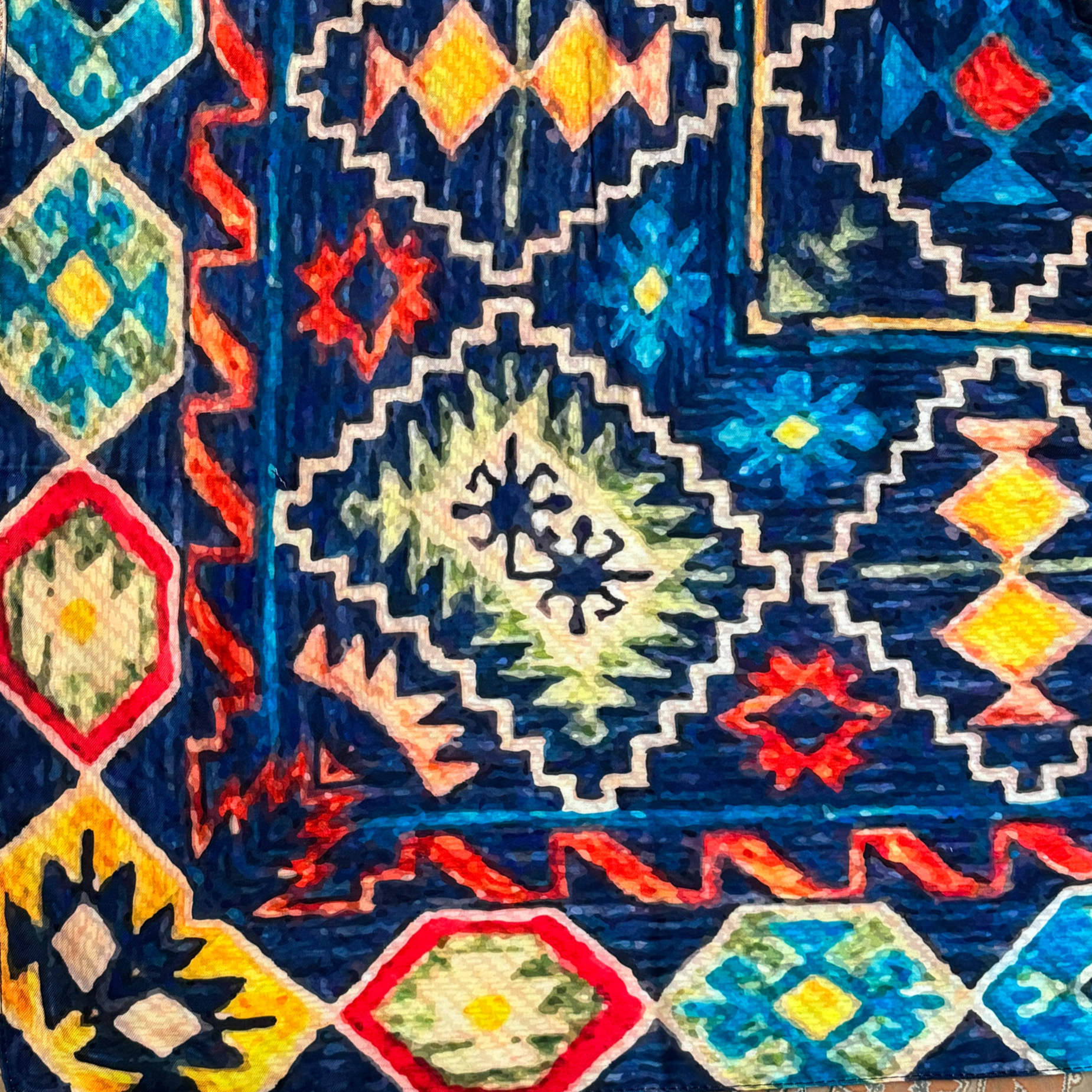 وشاح تقليدي للنساء بتصميم كليم باللون الأزرق الداكن