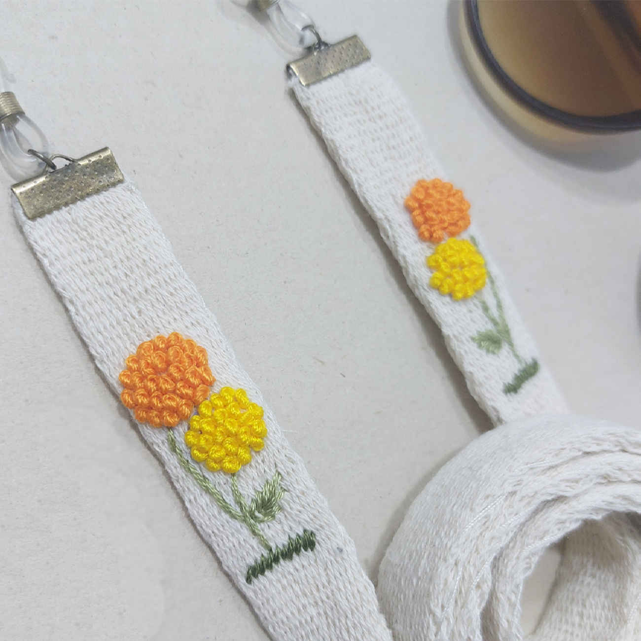 حزام نظارات – تصميم تطريز متين