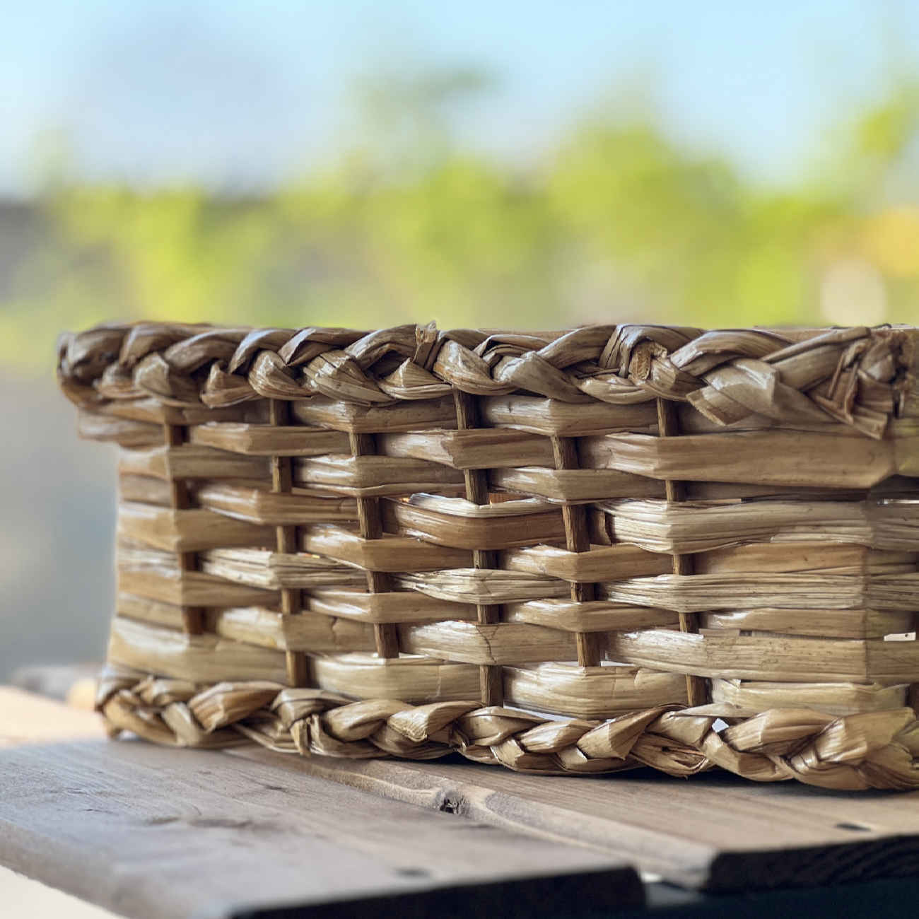 سلة تخزين مُنسوجة يدويًا للرف