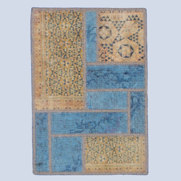 سجادة مرقعة إيرانية محبوكة يدويًا بنمط أزرق فاتح