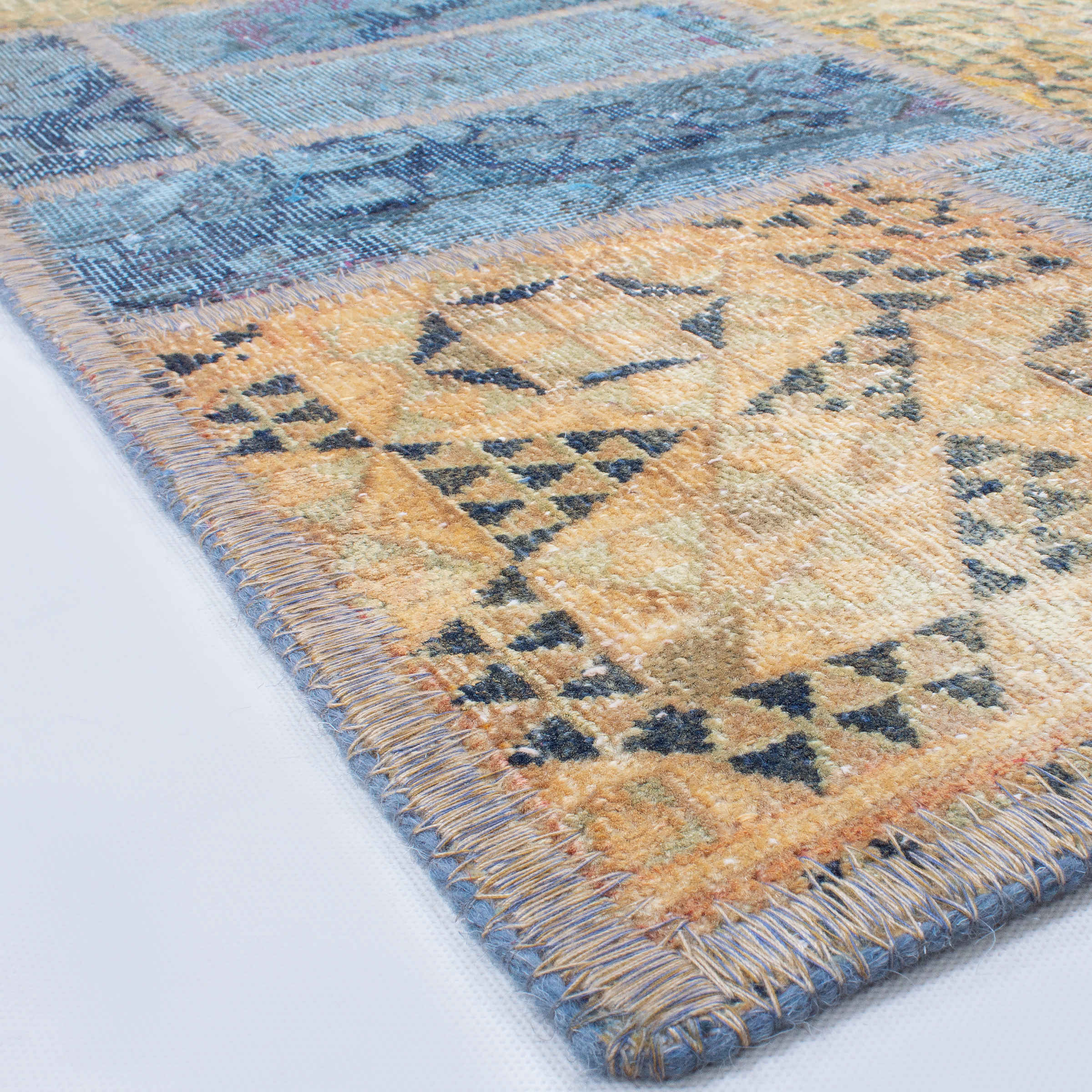 سجادة مرقعة إيرانية محبوكة يدويًا بنمط أزرق فاتح