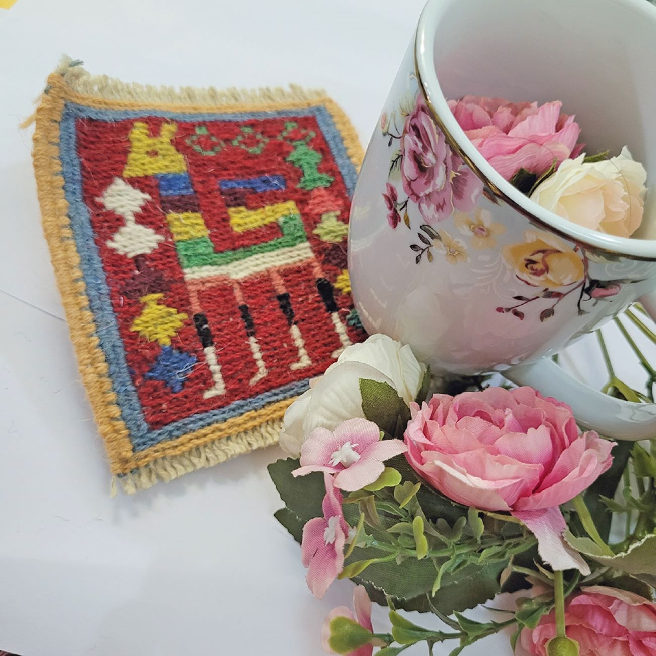 كوستر كيليم إيراني محبوك يدويًا بتصميم الهدهد