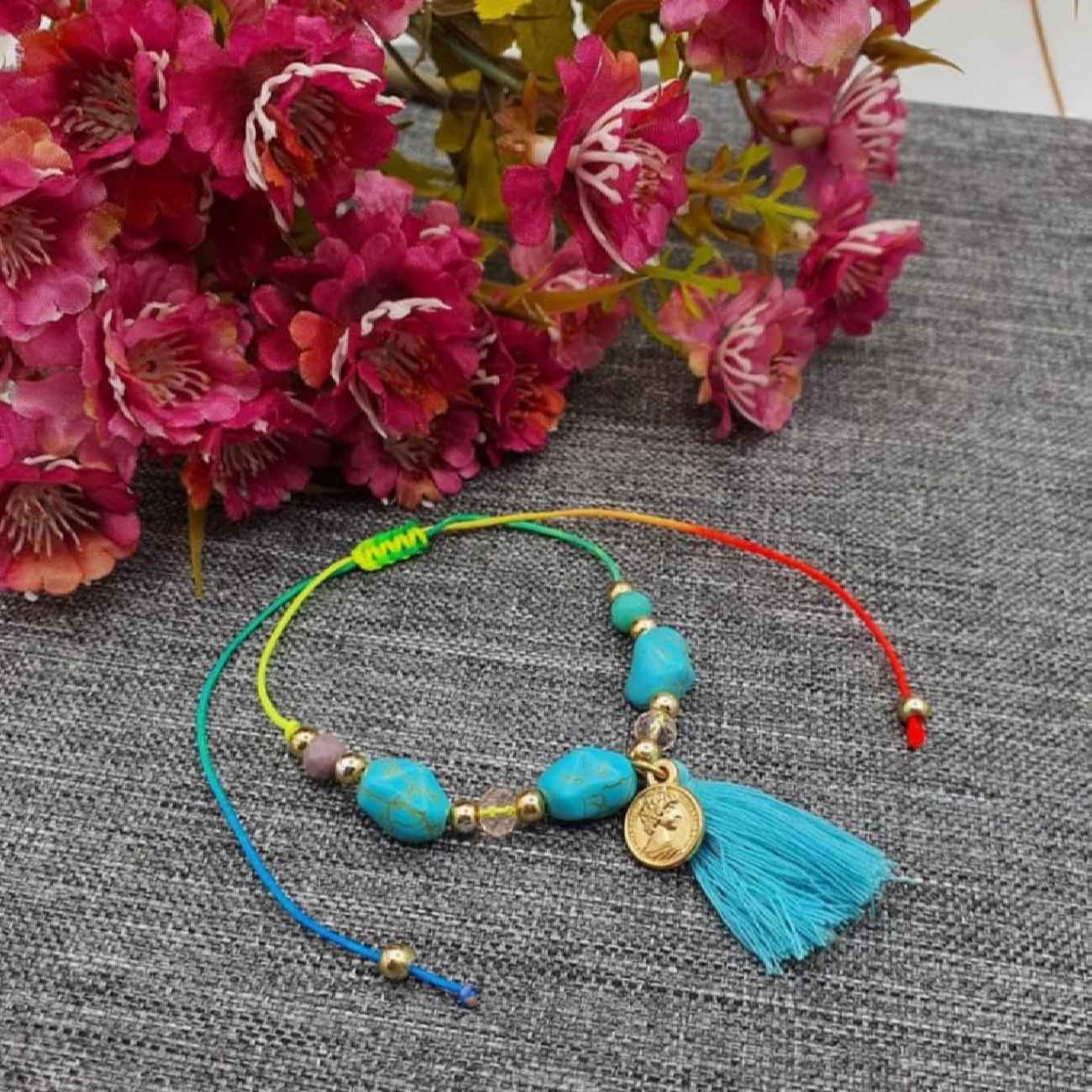 سوار كاحل قطني للنساء بحجر كريم موديل الزهرة