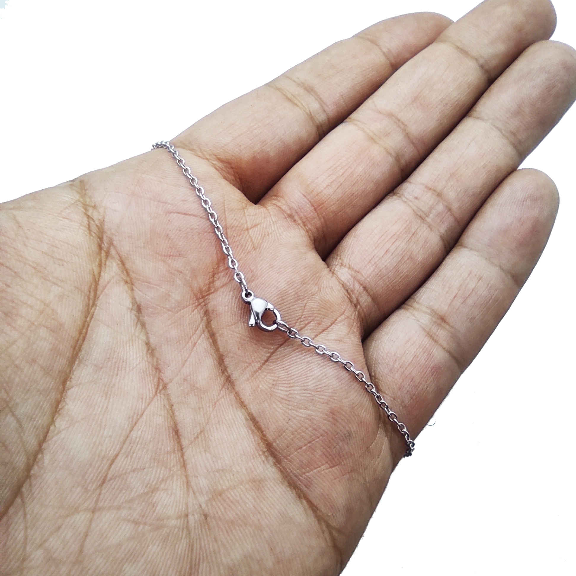 قلادة فولاذية إسلامية مع تعليقة حرز الإمام الجواد