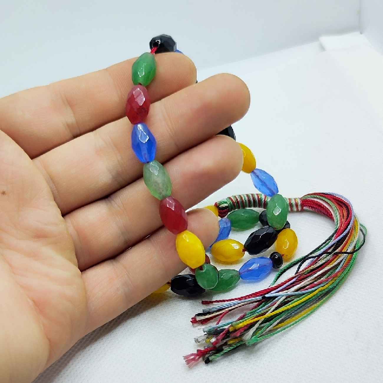 مسبحة إسلامية من العقيق مصنوعة من 33 حبة تسبيح ملونة