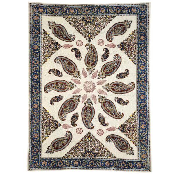 مفرش طاولة مطبوع بالكتل الإيراني كالامكاري التقليدي في أصفهان