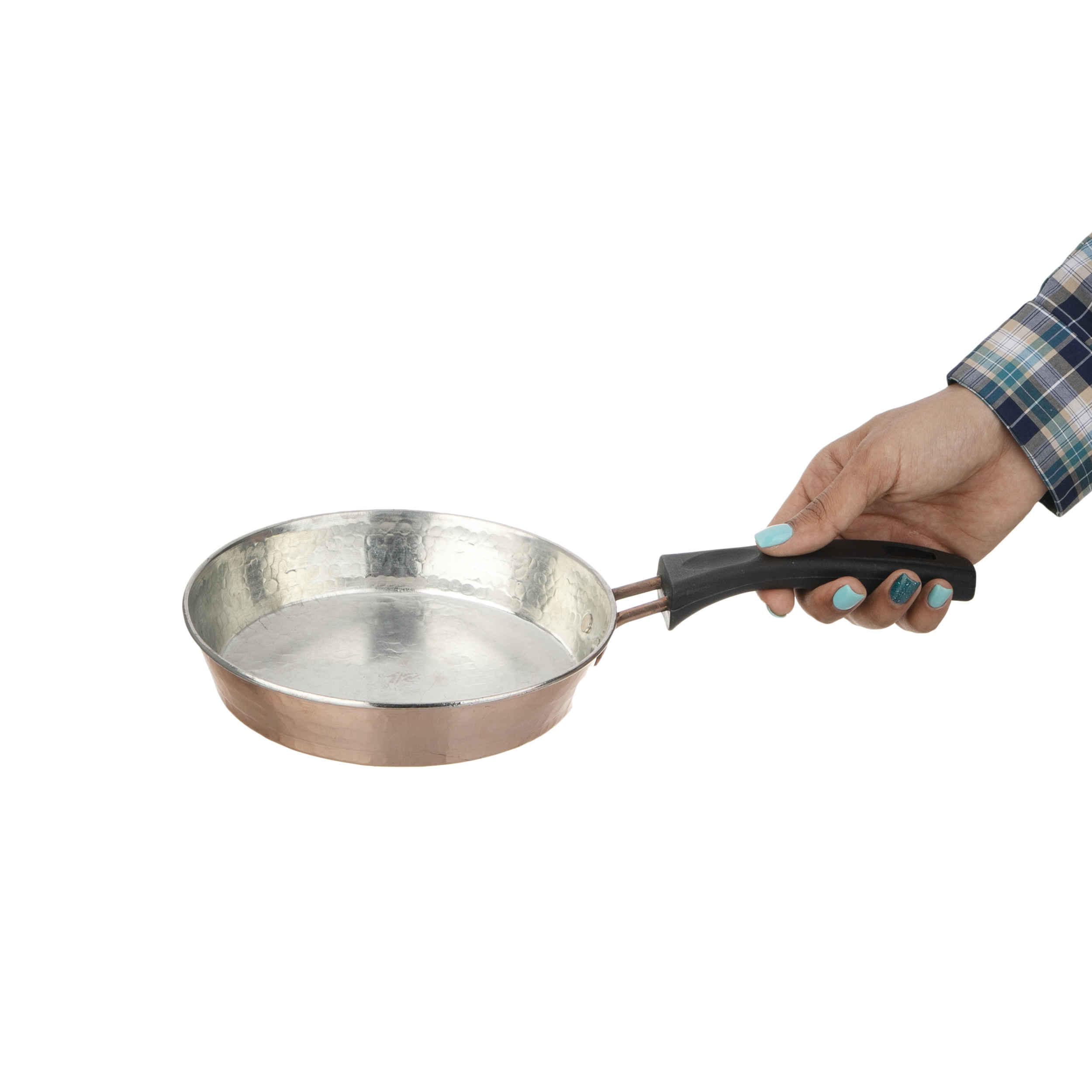 مقلاة نحاسية إيرانية مصنوعة يدويًا ومطرقّة – تصميم جافيد