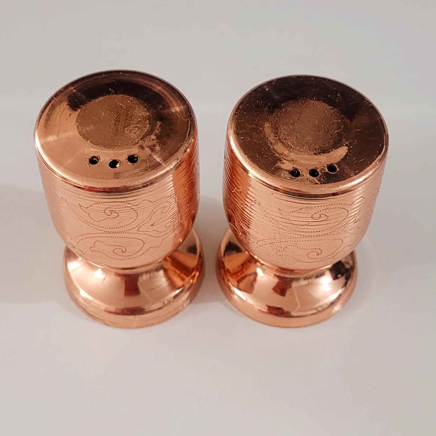 مجموعة شاكرات ملح وفلفل نحاسي إيراني بتصميم زهري