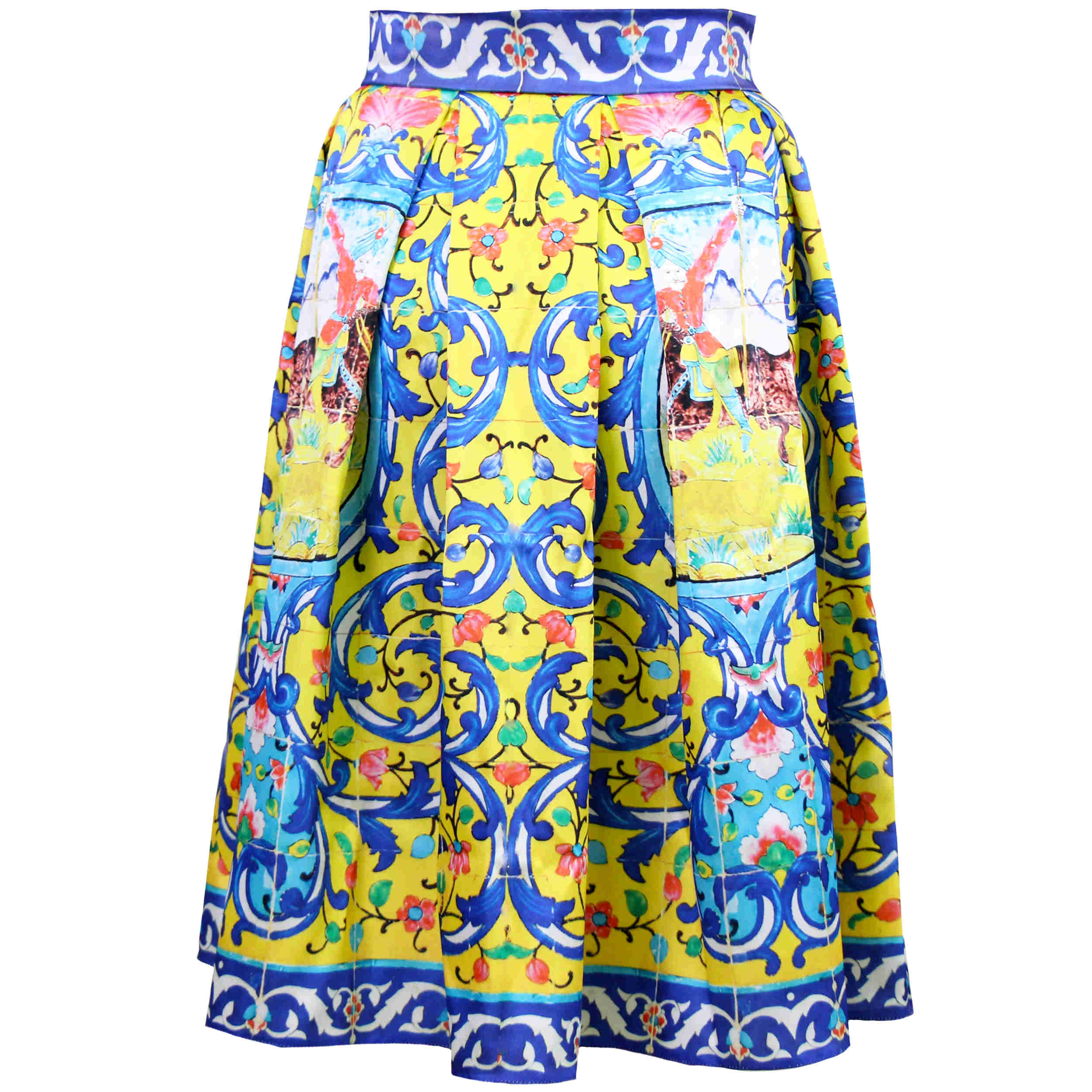 تنورة نسائية بليسيه صفراء بتصميم بلاط