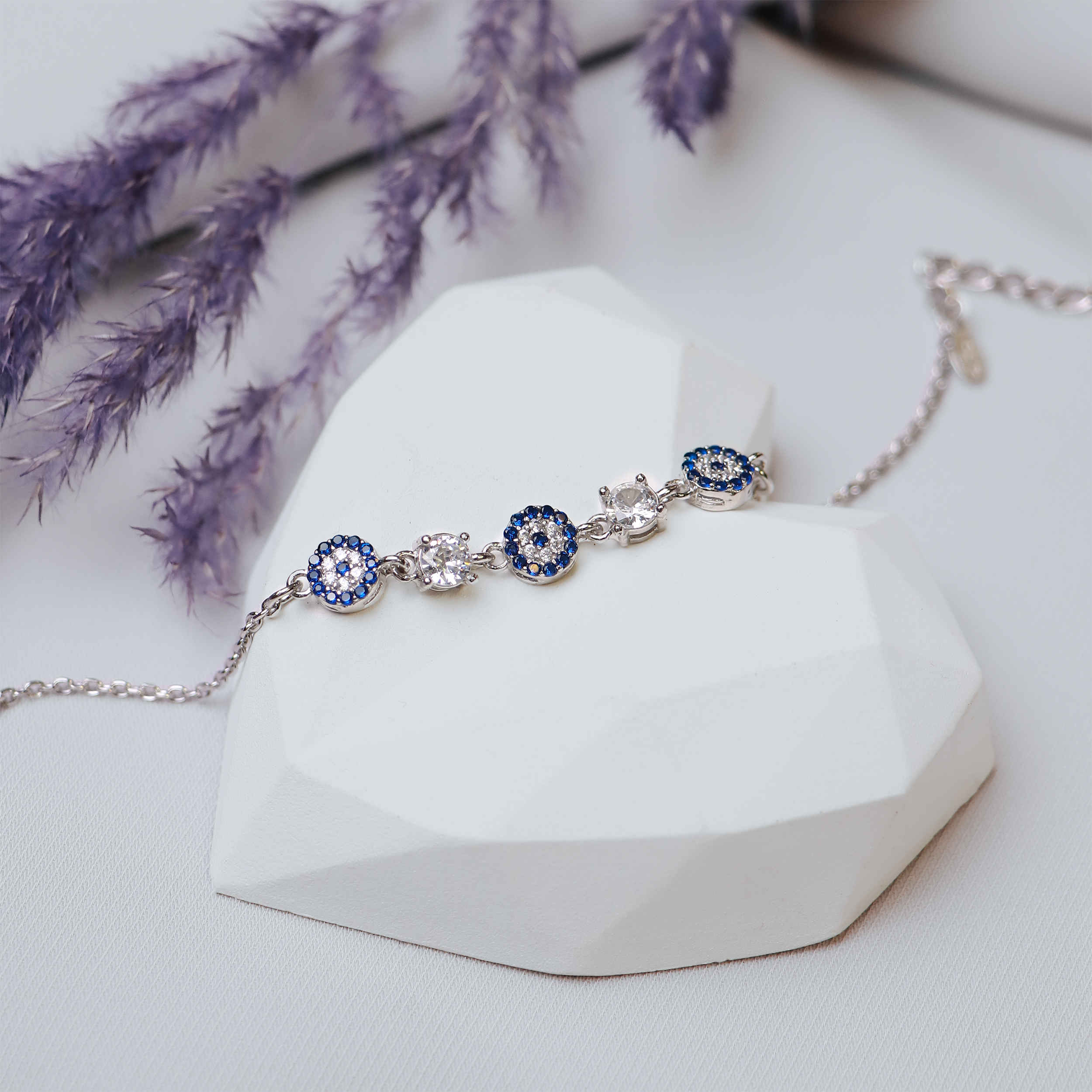 سوار فضة للنساء – تصميم العين الشريرة