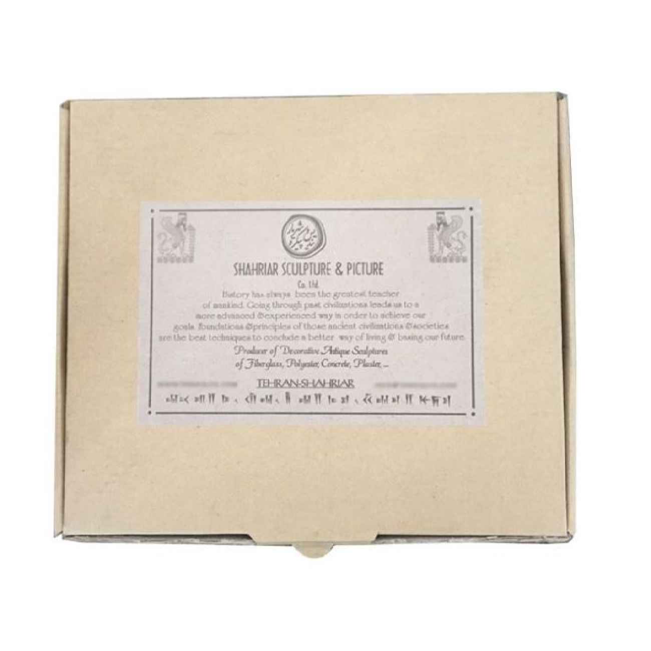 تمثال اسطوري لقبر كوروش الأكبر