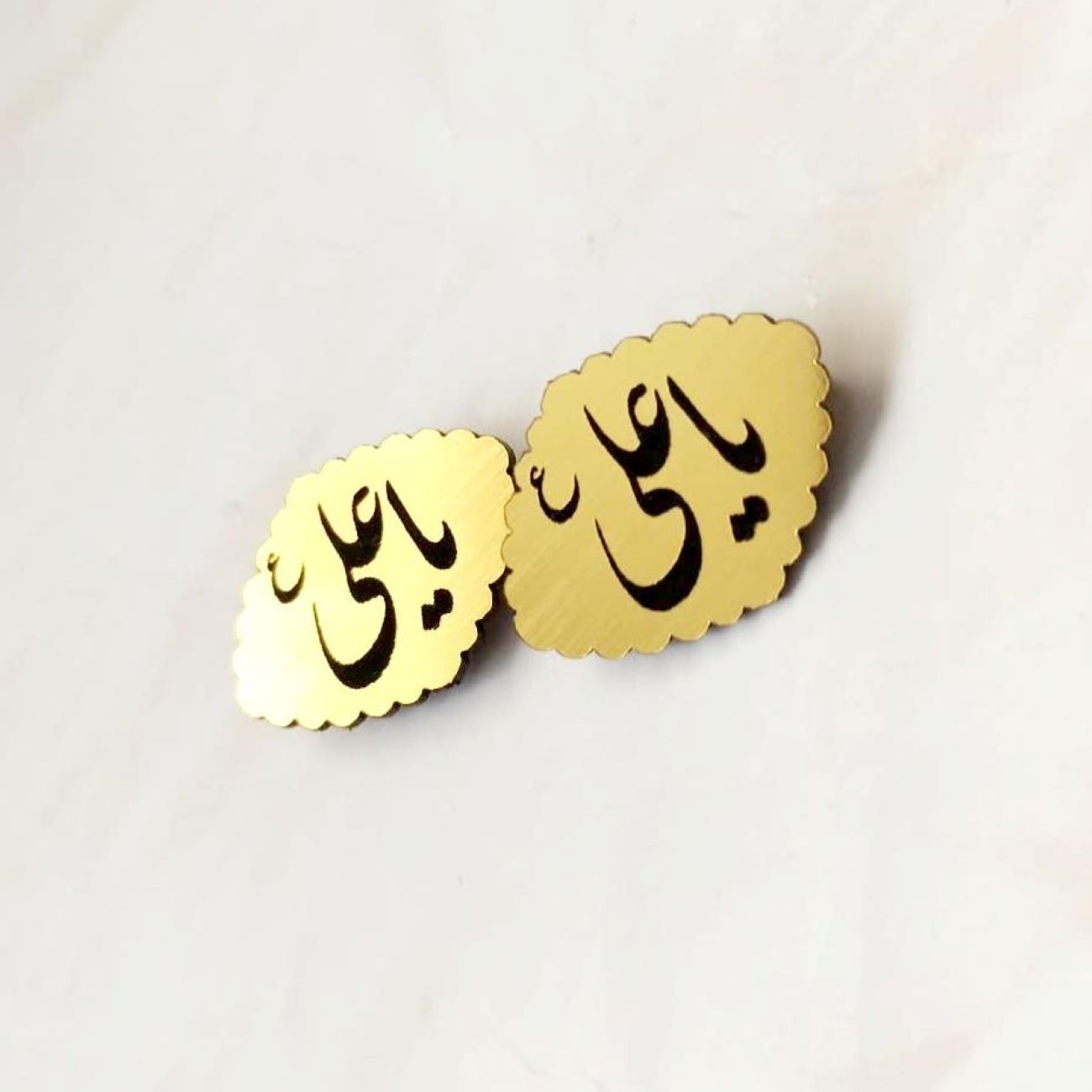 سوار إسلامي من الجلد والفولاذ المقاوم للصدأ بتصميم حسبى الله باللون الأسود