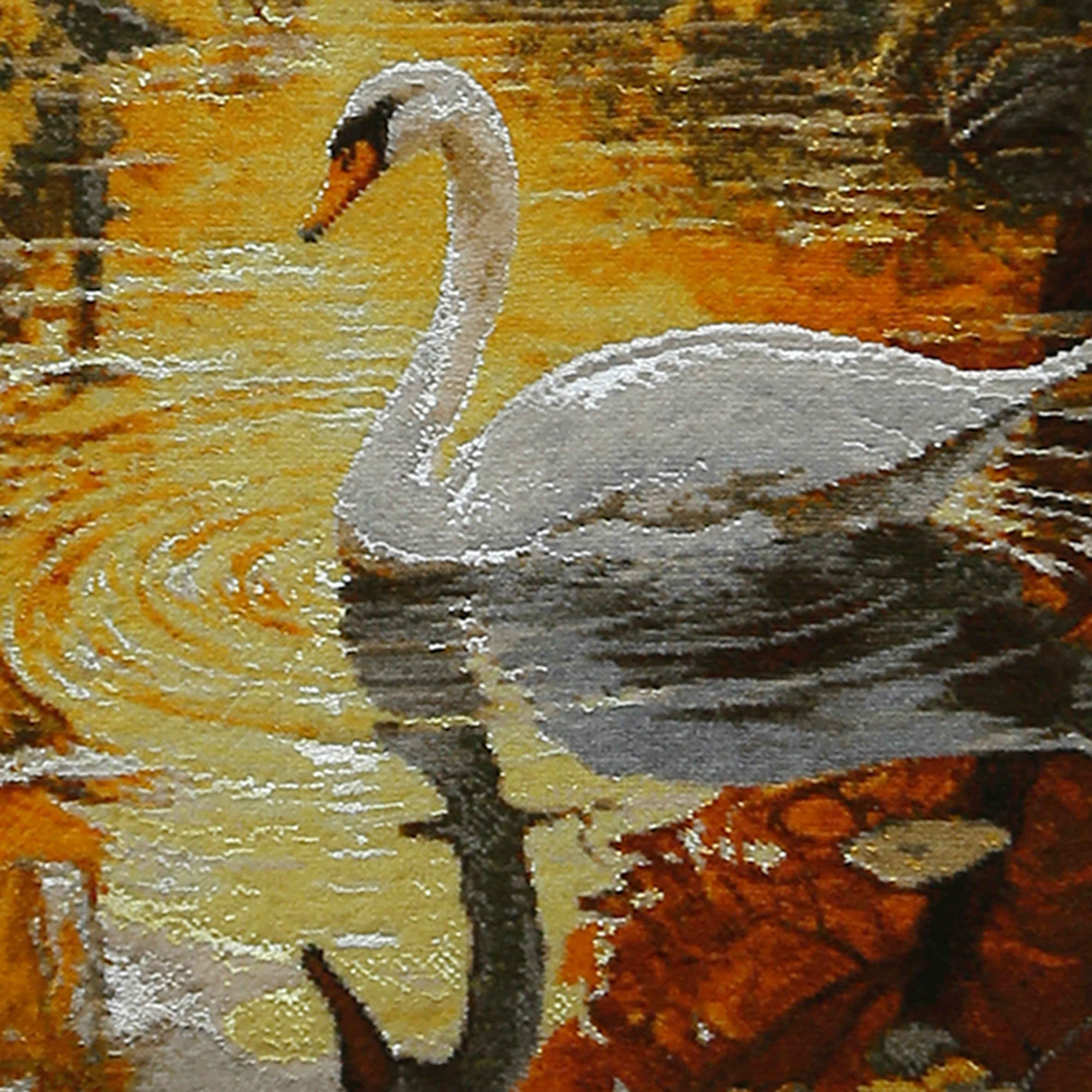 سجادة إيرانية مصورة معقودة يدوياً تصور بجعة في البركة