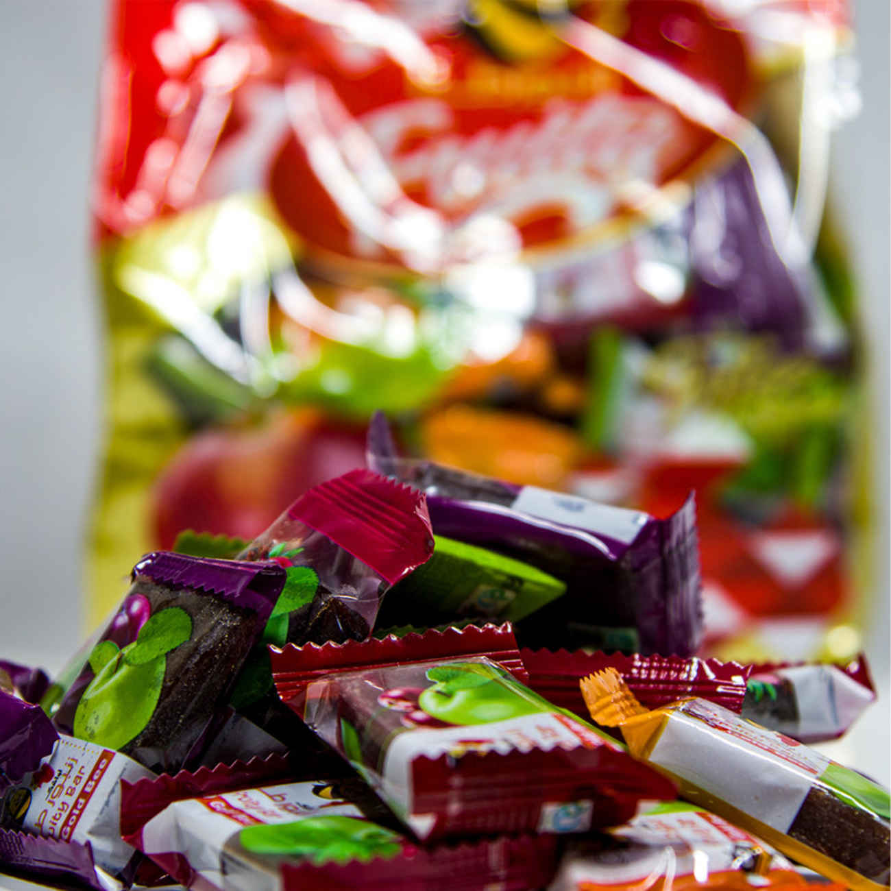 قمر الدين الإيراني متعدد الطبقات بحجم اللدغات من جولدن بي – ١٠٠٠ جرام