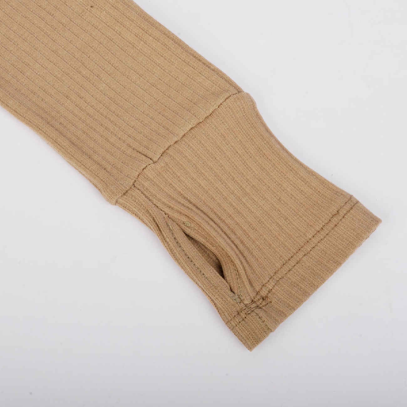 البذلة ذات الأكمام الطويلة للنساء باللون الأسود – ملابس أنيقة للمناسبات والاحتفالات