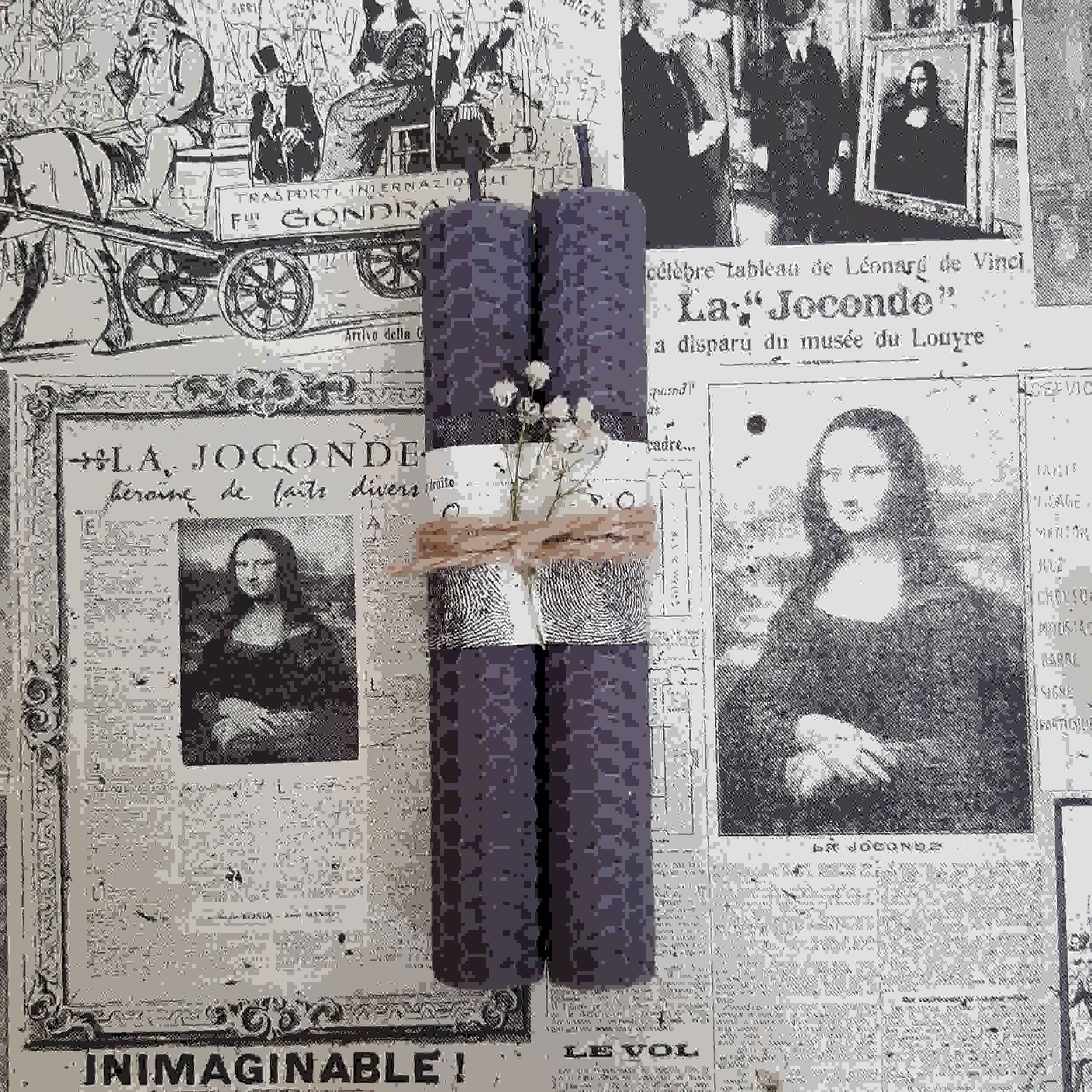 مجموعة شموع عمودية من شمع العسل الطبيعي المصنوعة يدوياً – عدد 2 قطع