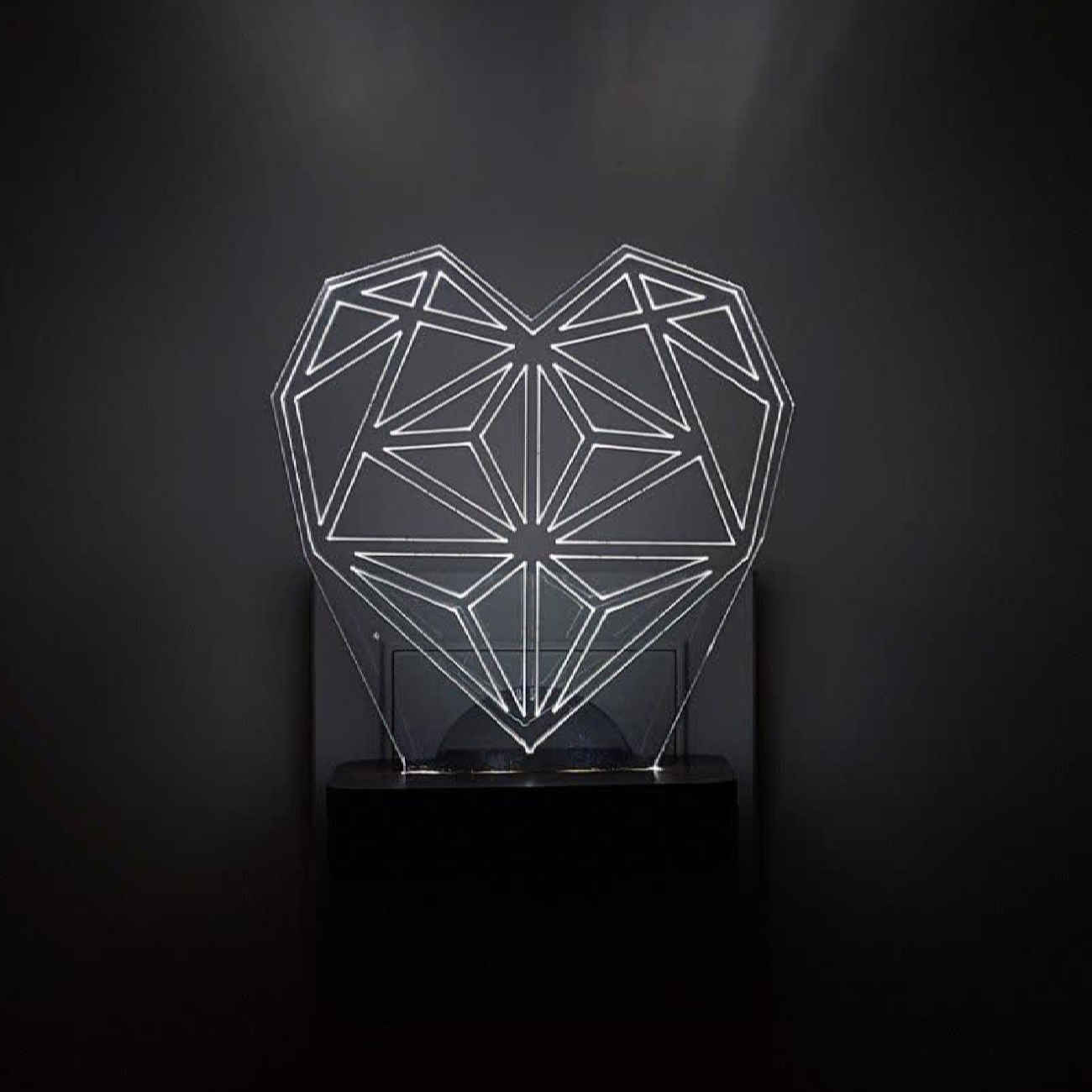 ضوء ليلي LED بتصميم مدفأة نموذج مثبت على الجدار