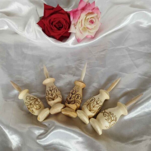 حامل سورميداني خشبي إيراني مكونة من 5 قطع بتصميم الزهور